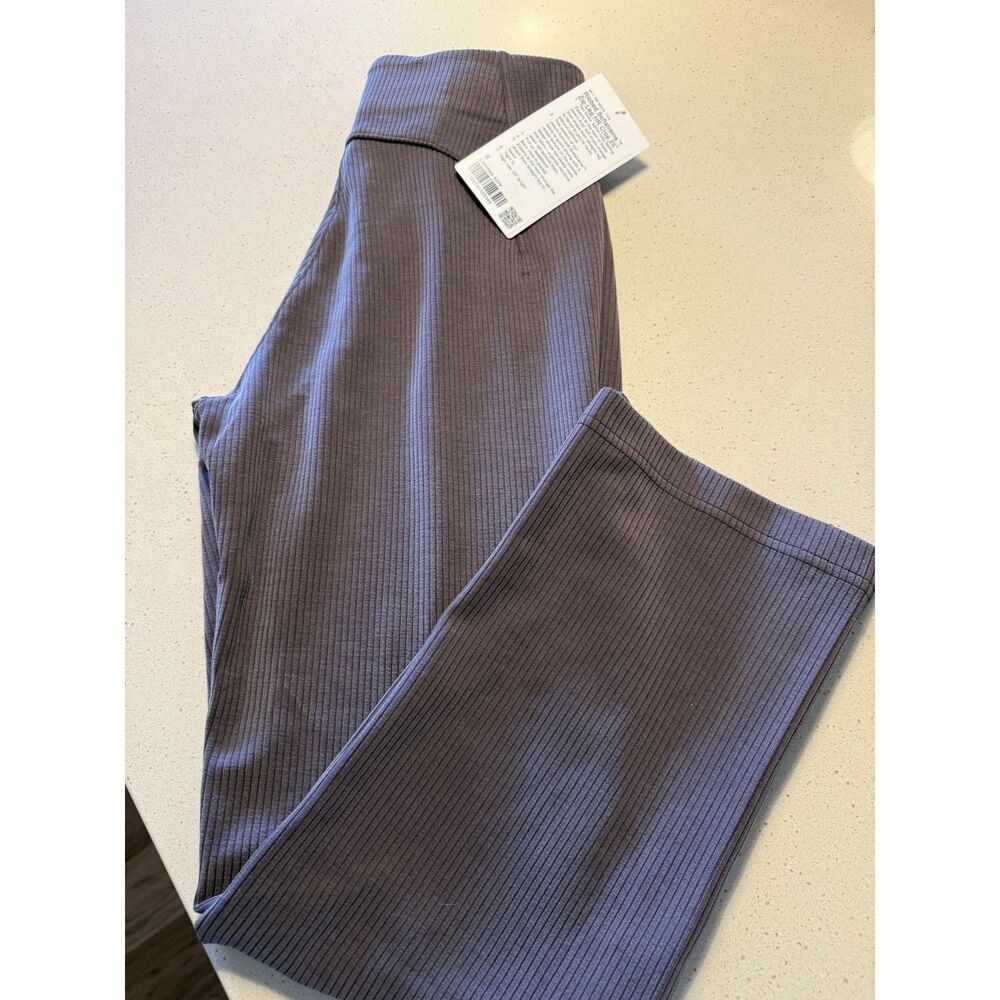 lululemon size 8 Brown Ribbed Softstreme Zip-Leg HR Crop 25”